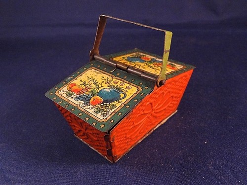 Ancienne boîte panier goûter